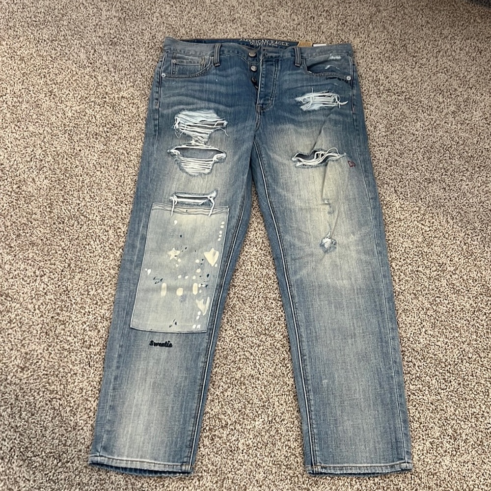 American Eagle Vintage Hi Rise Doodle Embroidered Destroyed Jeans Size 10